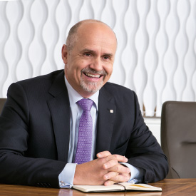 Peter Hagen, General Manager, Chairman of the Managing Board (photo)