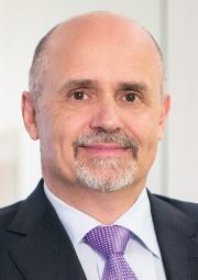 Peter Hagen, General Manager, Chairman of the Managing Board (photo)